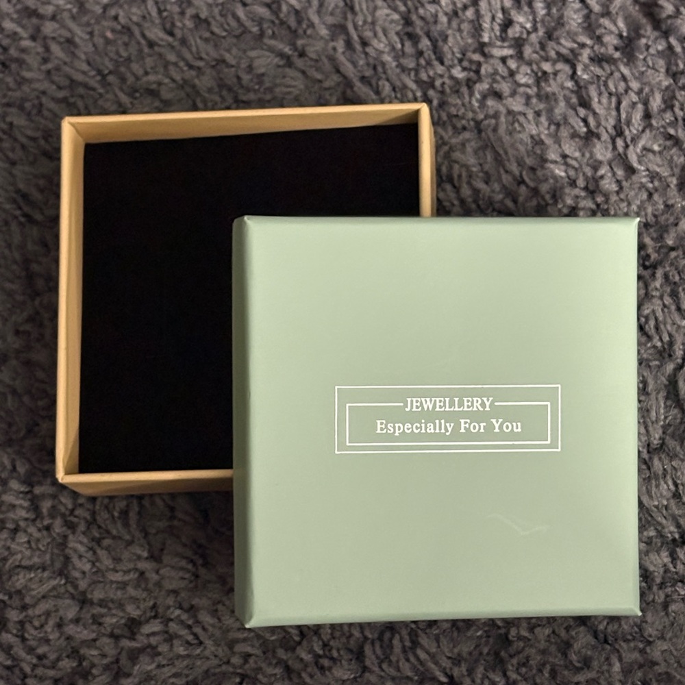 NWT empty “jewelry especially for you” jewelry box with a black velvet padding